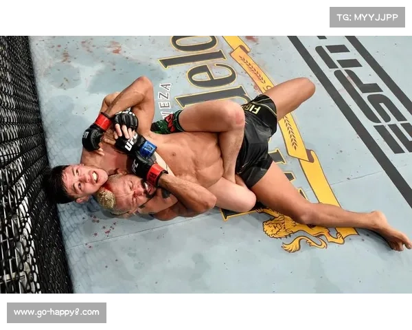 布兰登艾伦替补登场终结雷尼尔德里德精彩亮相UFC温哥华主赛